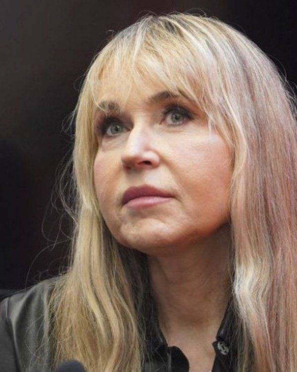 Anica Dobra – Kin 61, Crveni Solarni Zmaj