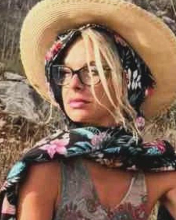 Ivana Milunović – Kin 232, Žuto Spektralno Ljudsko biće