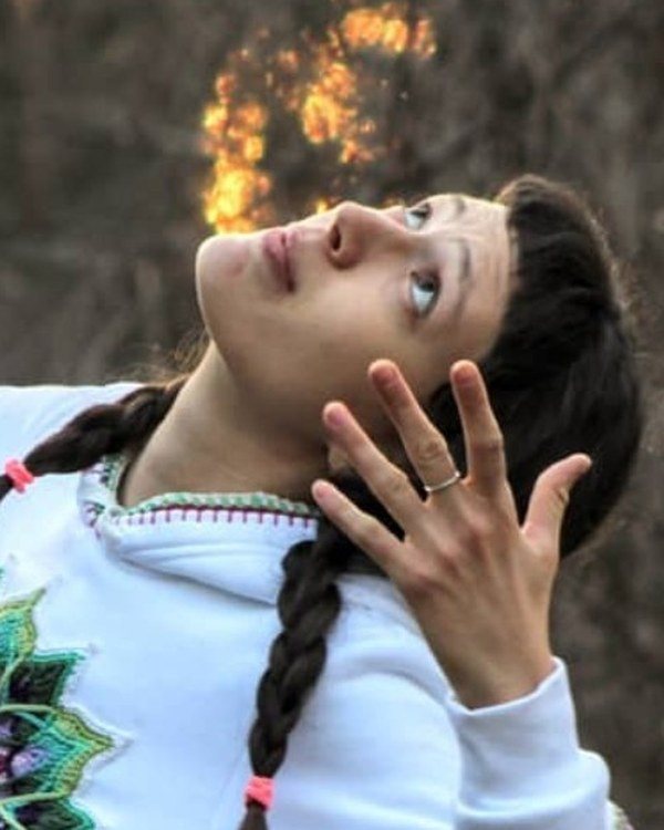 Jelica Petrić – Kin 161, Crveni Intonirani Zmaj