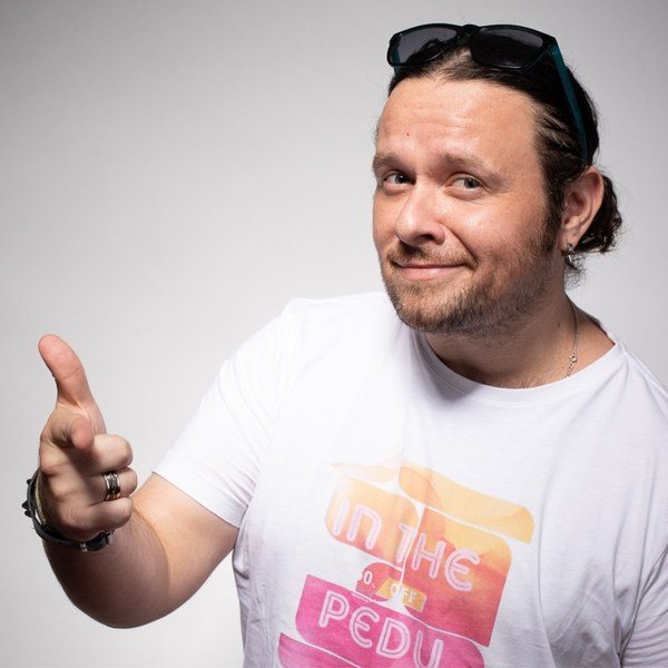 Marko Vidojković – Kin 141, Crveni Spektralni Zmaj