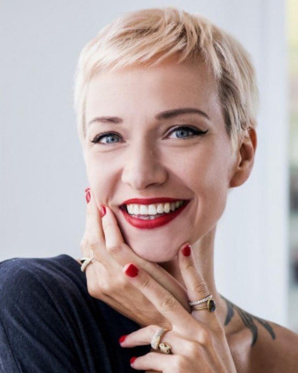Mirela Priselac – Kin 65, Crvena Kosmička Zmija