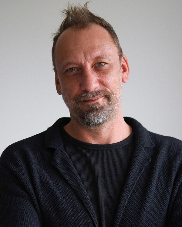 Viktor Kiš – Kin 23, Plava Planetarna Noć